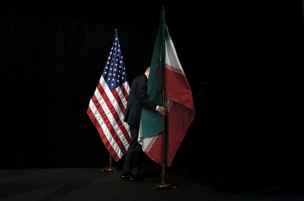 Az iráni külügyminiszter szerint előbb lesz vége Trumpnak, mint Iránnak