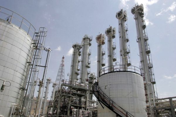 Irán új urándúsító centrifugákat üzemelt be