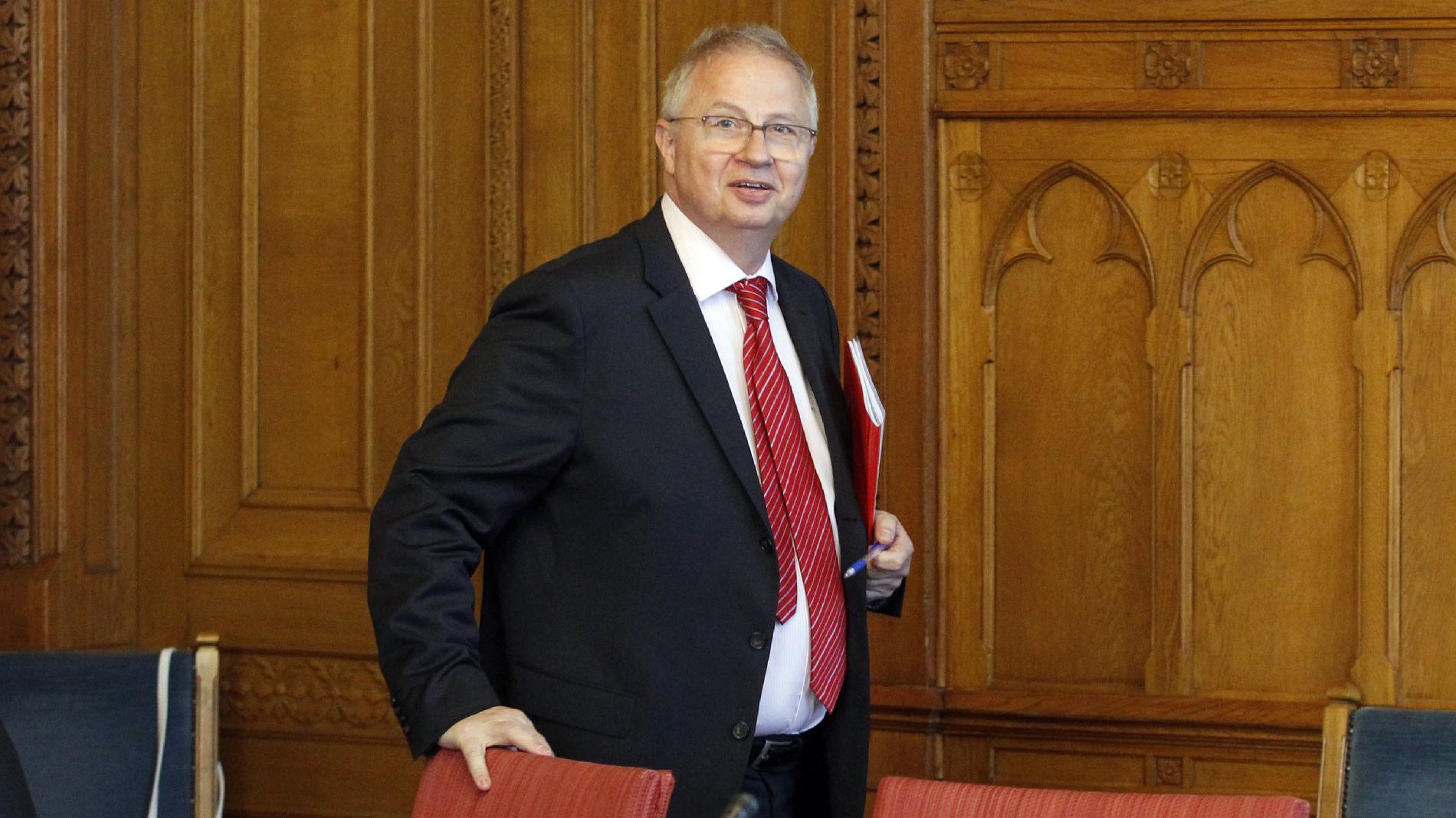 Megfertőződött Trócsányi László európai parlamenti képviselő, volt igazságügyi miniszter