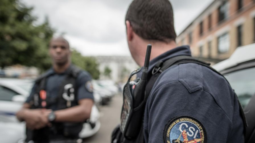 Csaknem 130 francia középiskola kapott merényletfenyegetést