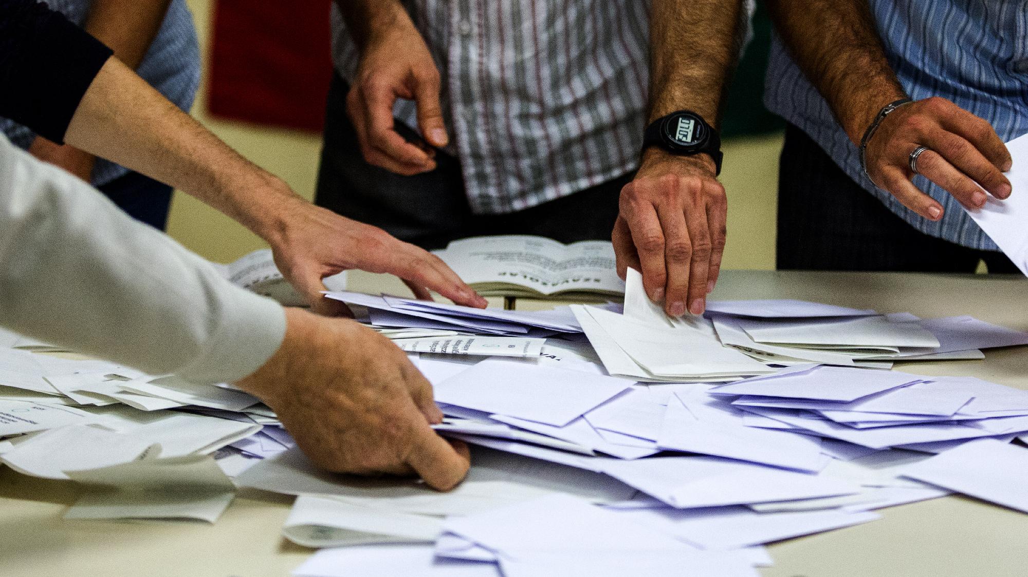A szavazólapok újraszámlálását fogja kezdeményezni a győri ellenzéki összefogás