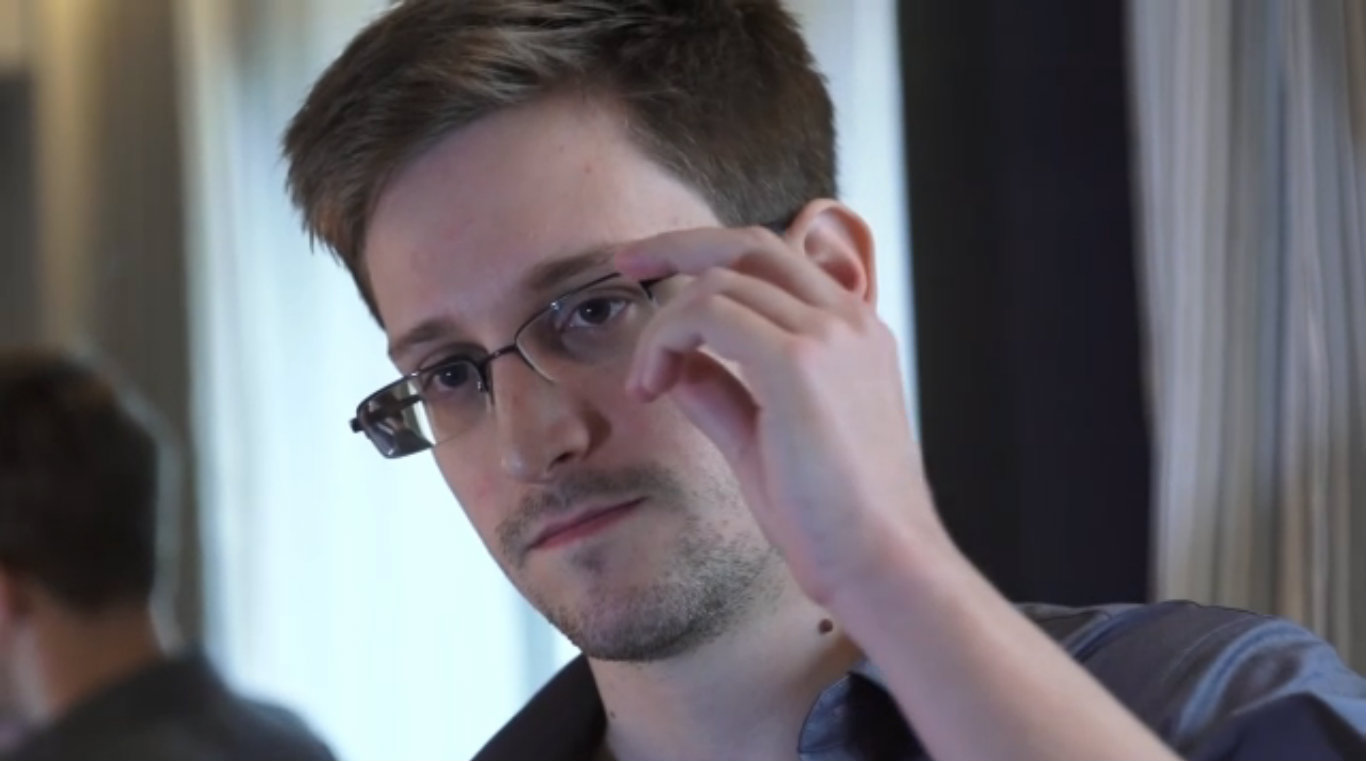 Felcsillant a kegyelem reménye Edward Snowdennek