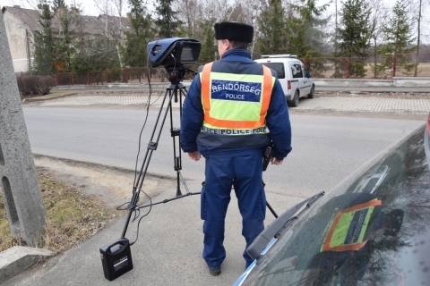 Szerdán egész napos sebességmérő akciót tart a rendőrség