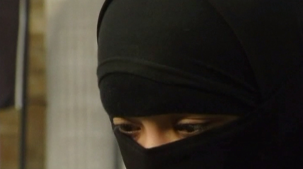 Europol: Egyre nagyobb szerepet játszanak a dzsihadista nők az Iszlám Államban