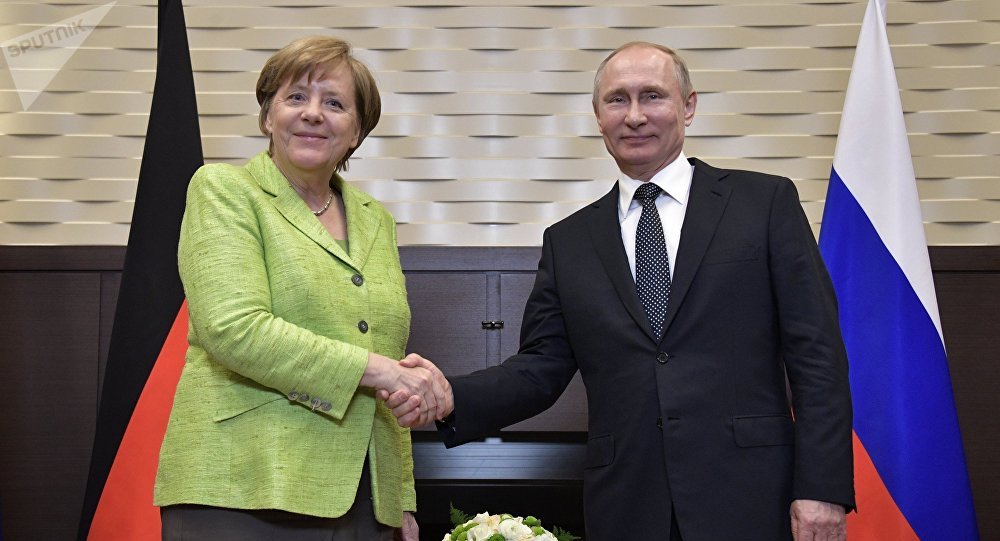 Szombaton találkozik Merkel és Putyin