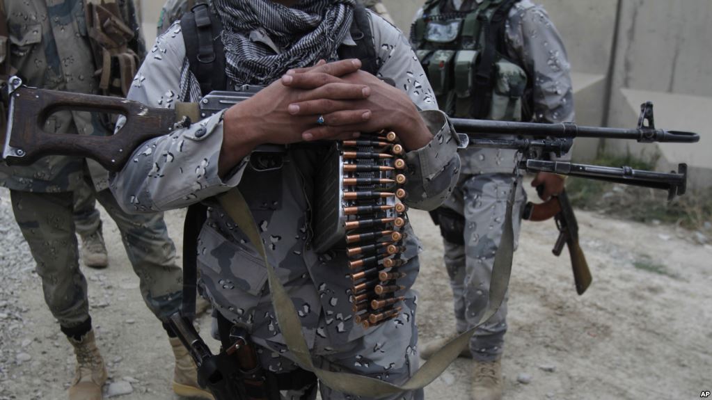 Ádáz harcok árán tálib lázadók kezére jutott az afgán hadsereg egyik bázisa