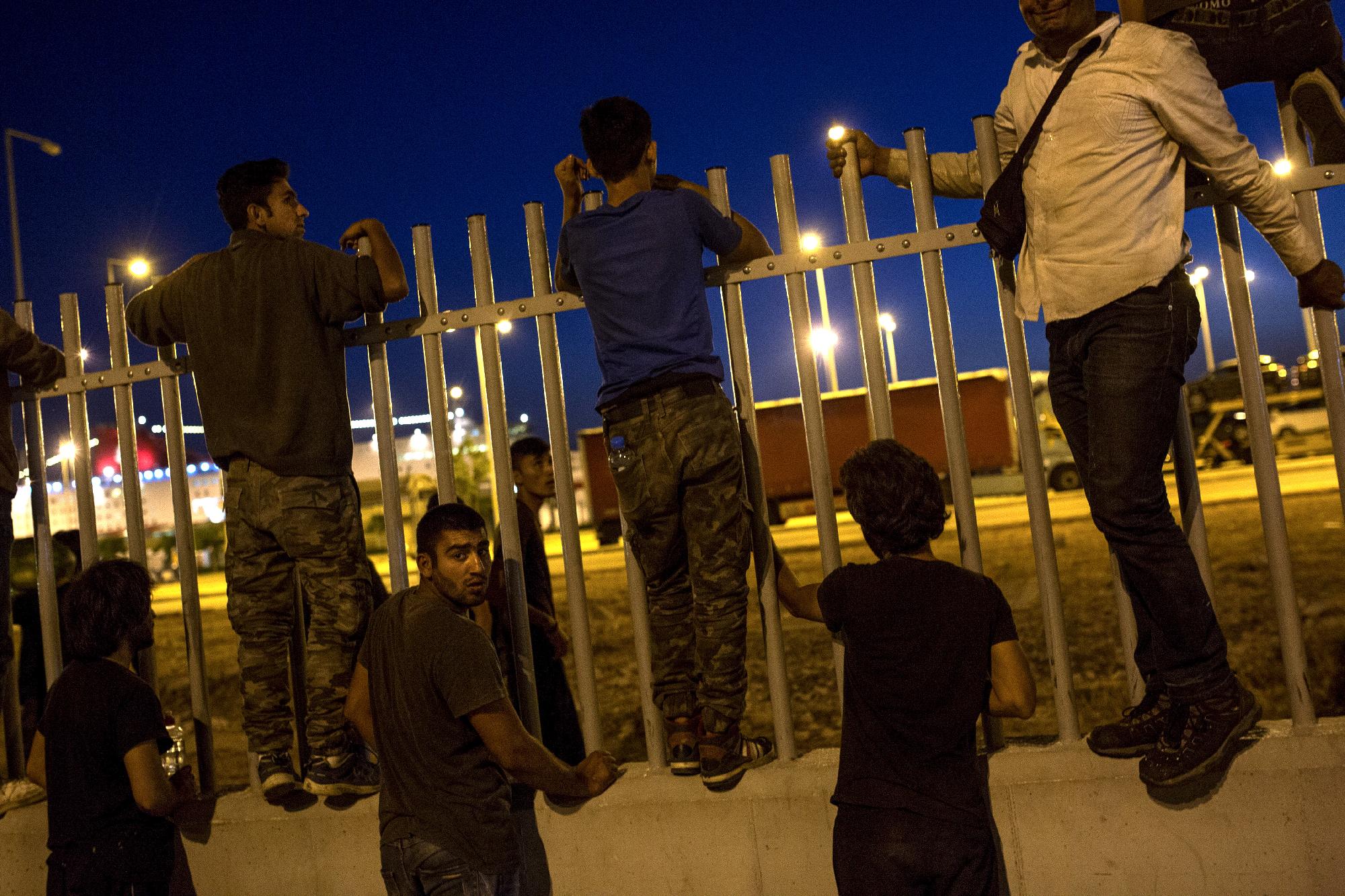 Merkelék megegyeztek a görögökkel menekültügyben