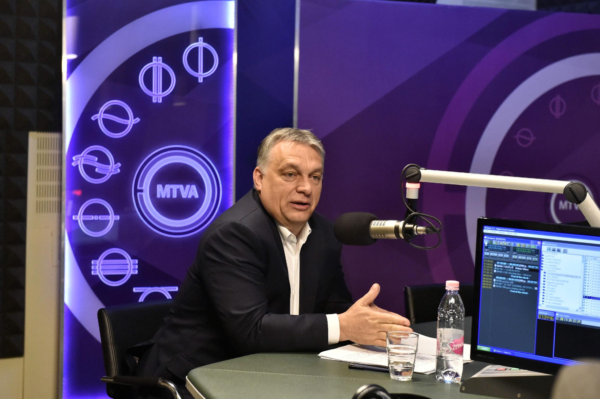 Sűrű munkatervvel tér vissza szabadságáról Orbán Viktor