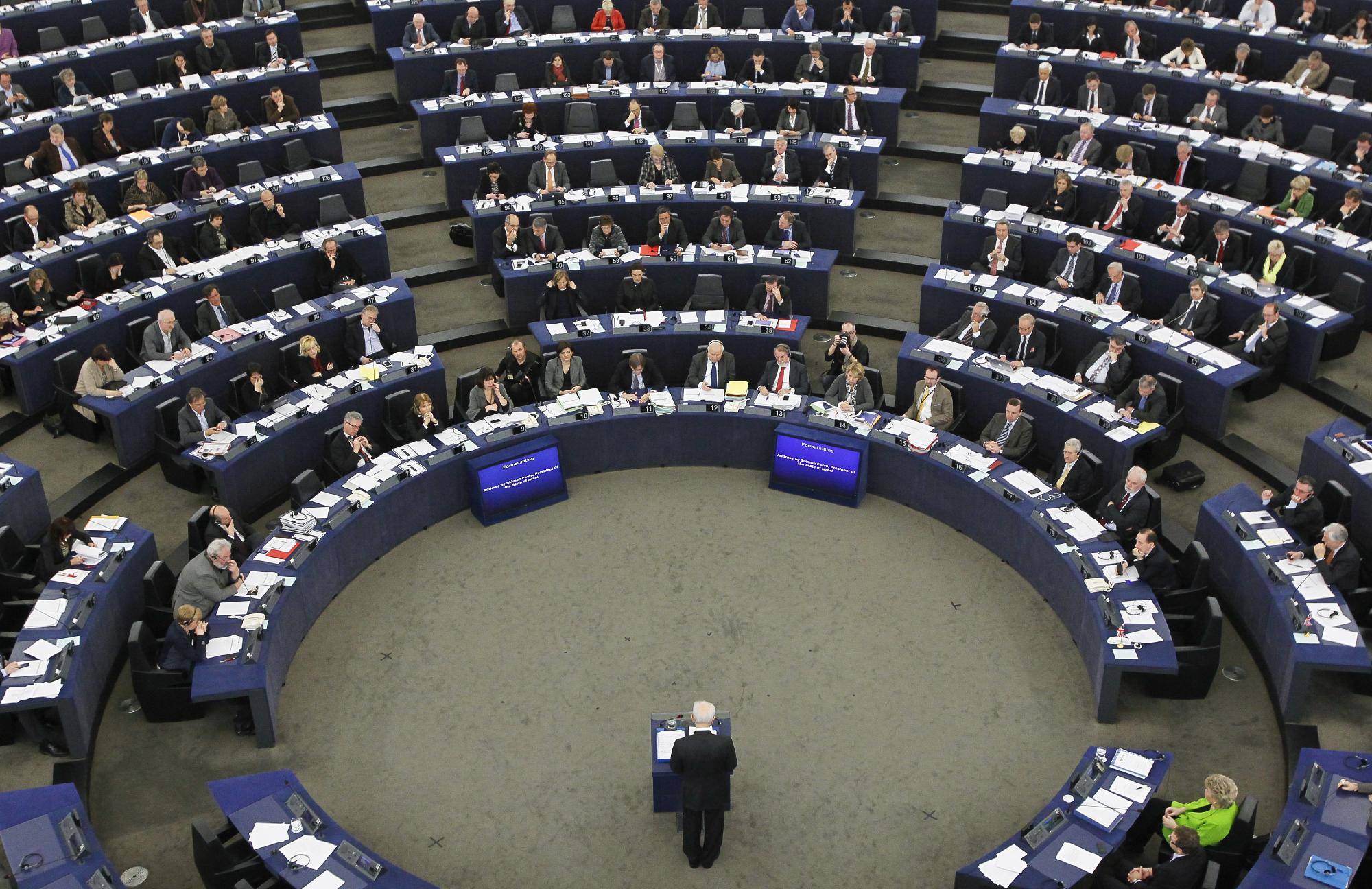 Brüsszel újból politikai nyomásgyakorlással próbálkozhat