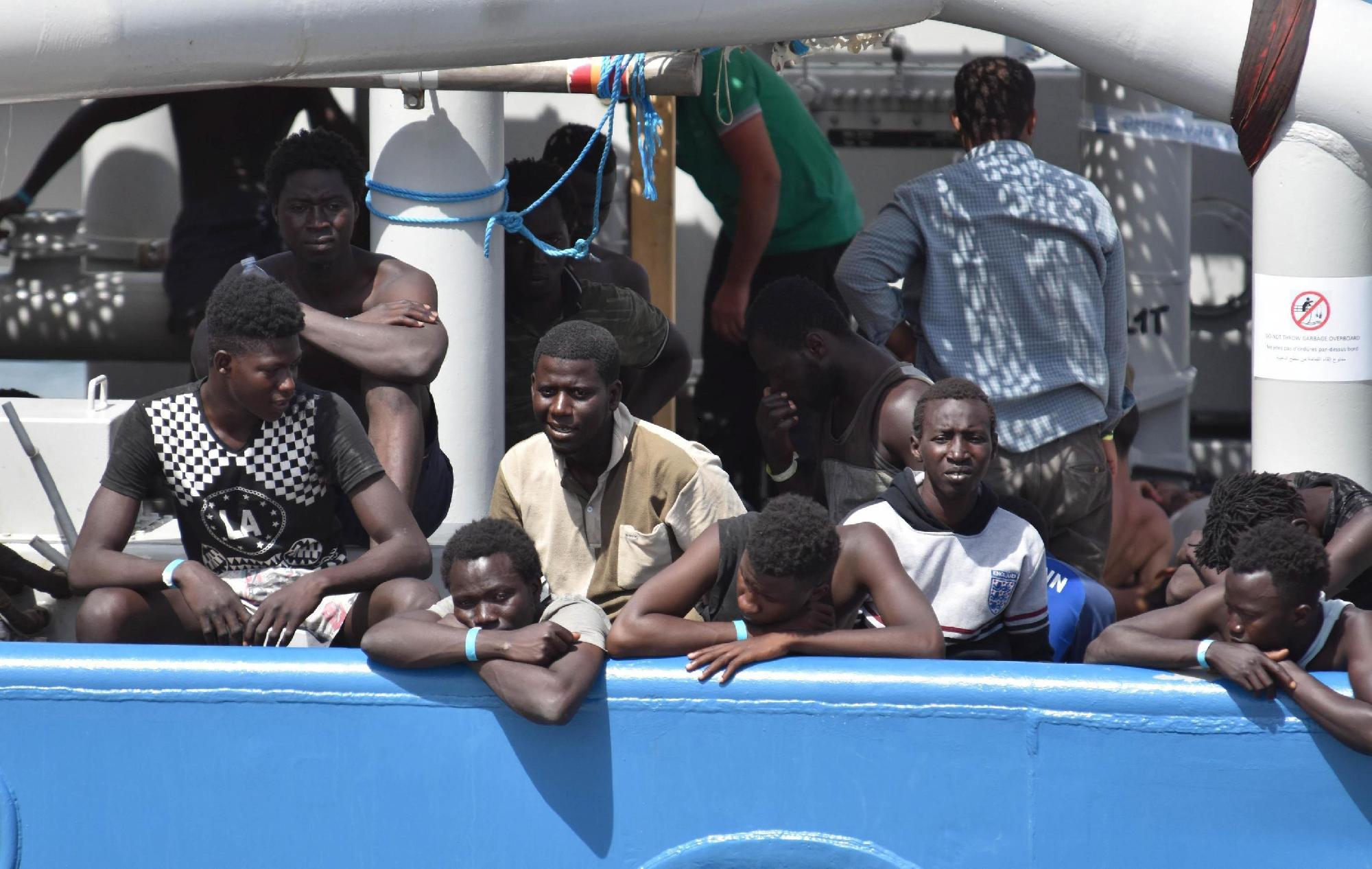 275 embert mentettek ki a Földközi-tengerből