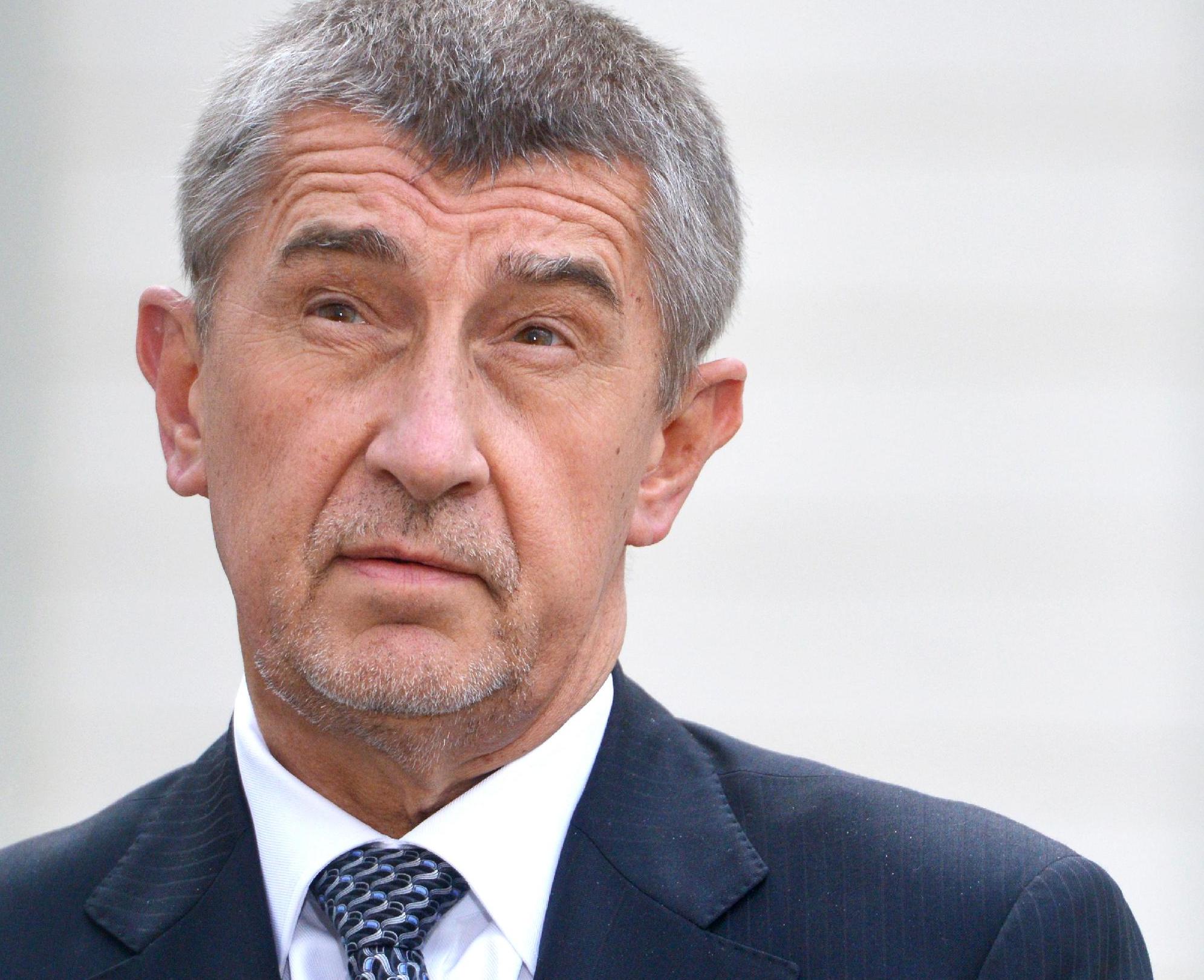 A büntetőeljárás leállítását kéri a cseh kormányfő védőügyvédje