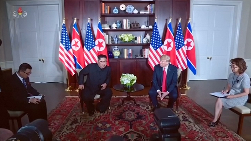 Kim ismét tárgyalóasztalhoz ülne Trumppal