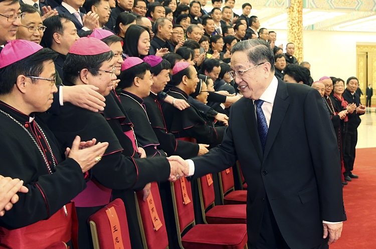 Precedens nélküli megállapodást kötött a Vatikán és Kína