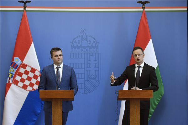 Az EB-hez fordul a horvát–magyar gázszállítás miatt a két kormány