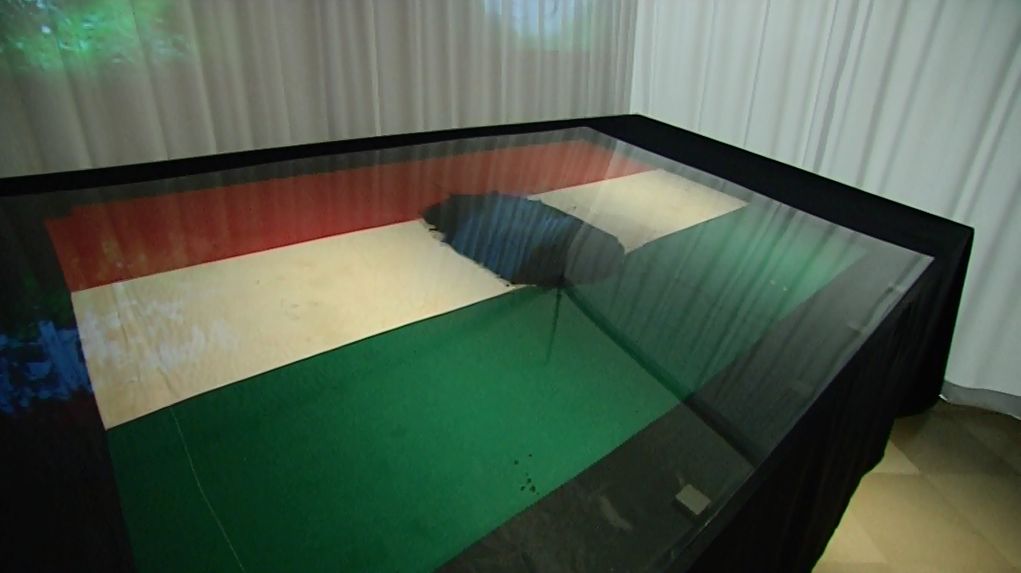 A Nemzeti Múzeumban tekinthető meg a Széna téri lyukas zászló
