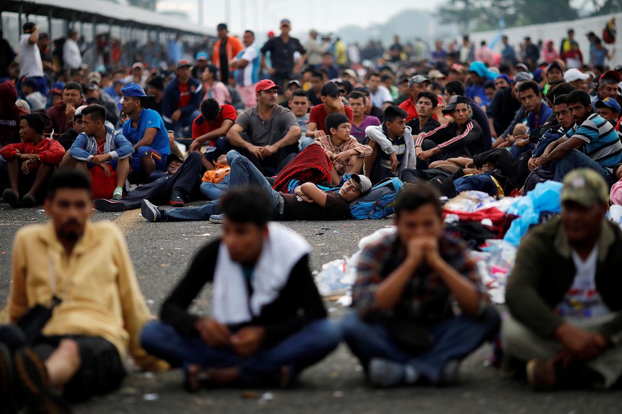 A menekültkaraván nem kér a mexikói elnök javaslatából