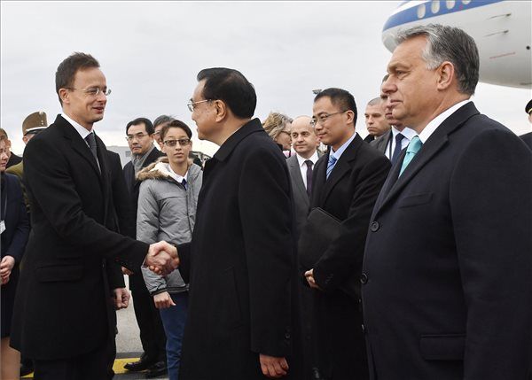 Szijjártó Sanghajban: a magyar-kínai kapcsolatok soha nem voltak ilyen jók