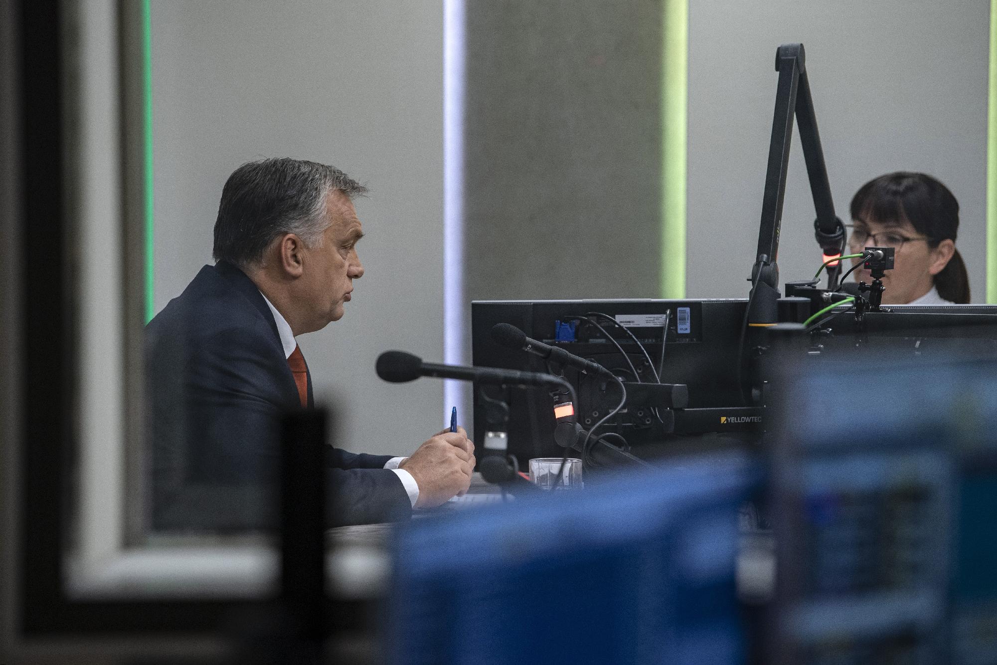 Orbán fogadni merne, hogy Budapesten marad a CEU 