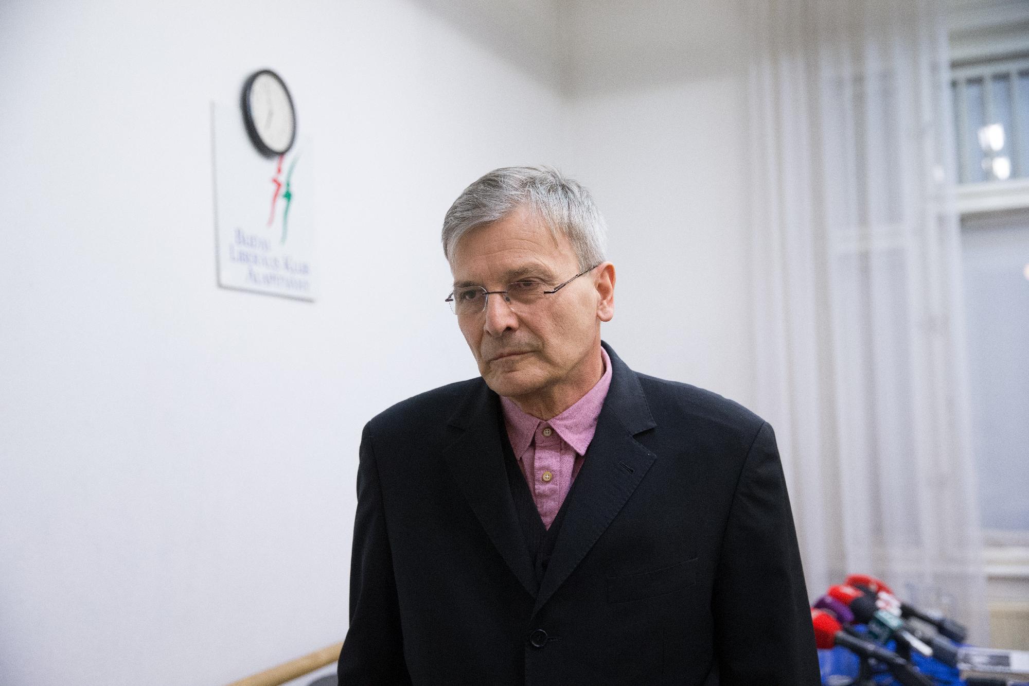 Demszky: Nem lett volna szabad engedni a zsarolásnak