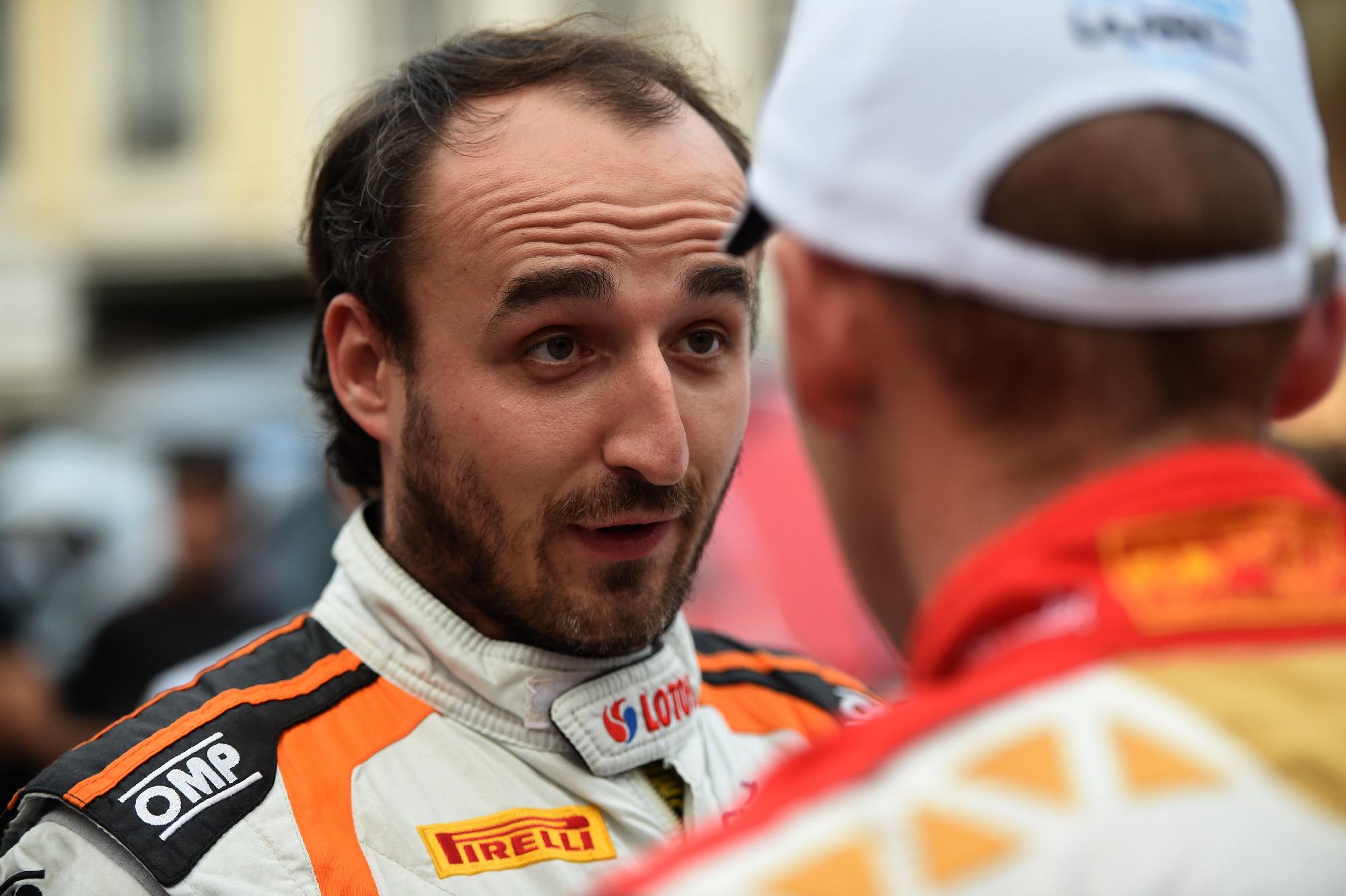 Visszatér a Forma-1-be Robert Kubica