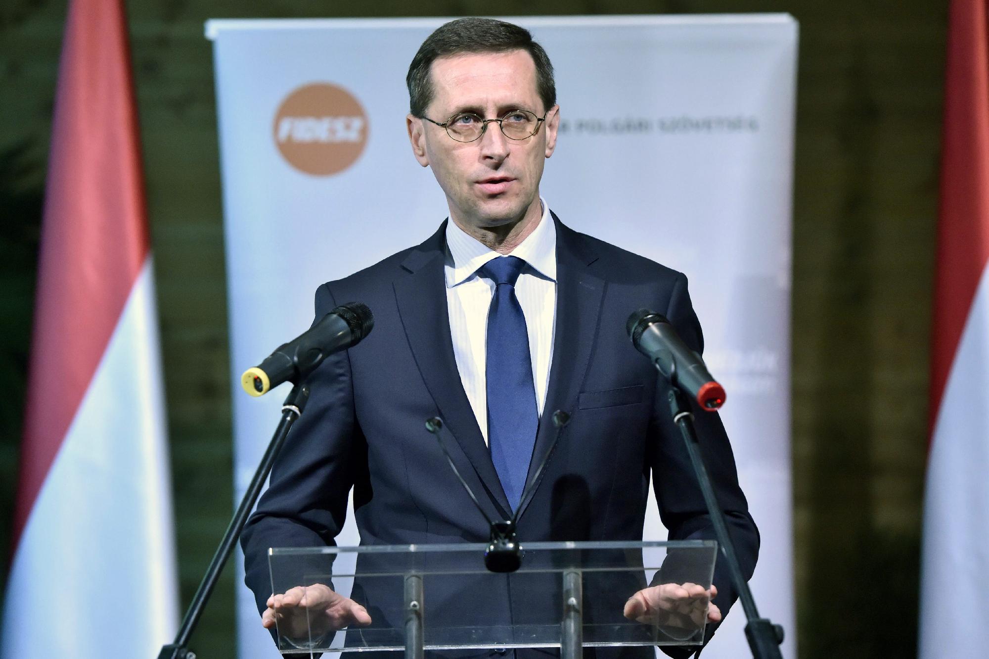 Varga Mihály: szerdán kerül a kormány elé a versenyképességi javaslatcsomag