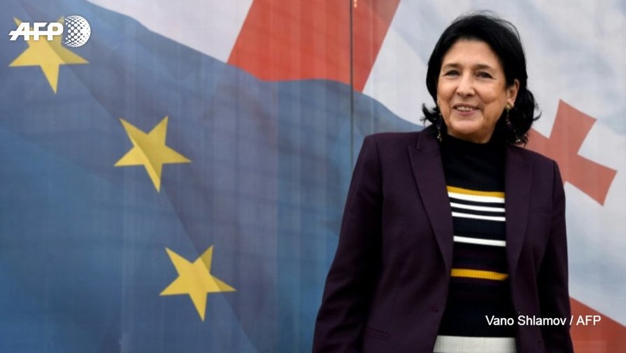 Először választottak női elnököt a grúzok
