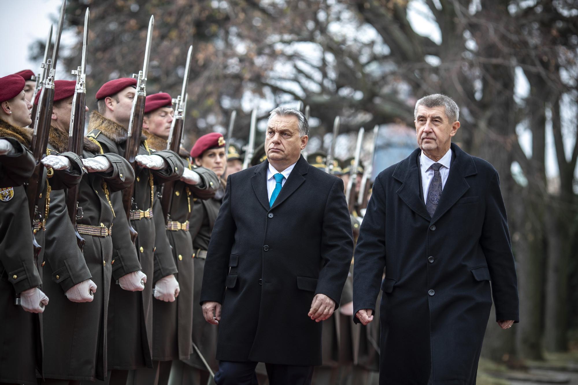 Orbán: Demokraták akarunk maradni