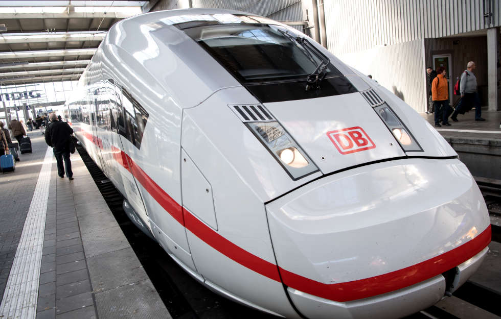 Megbénult a vasúti közlekedést Németországban