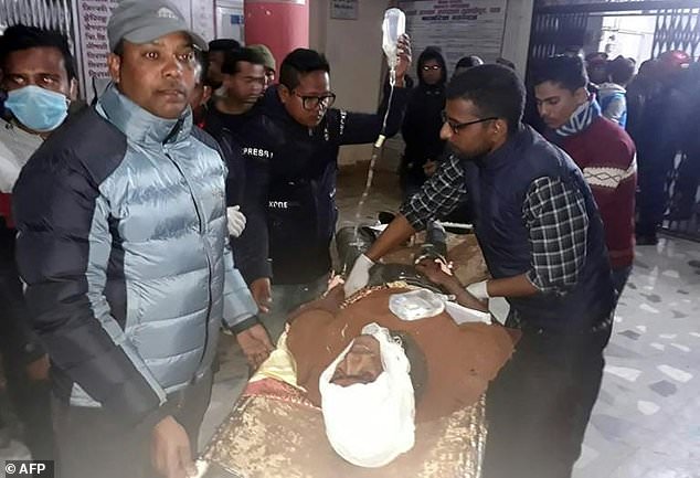 Huszonhárman meghaltak egy buszbalesetben Nepálban.