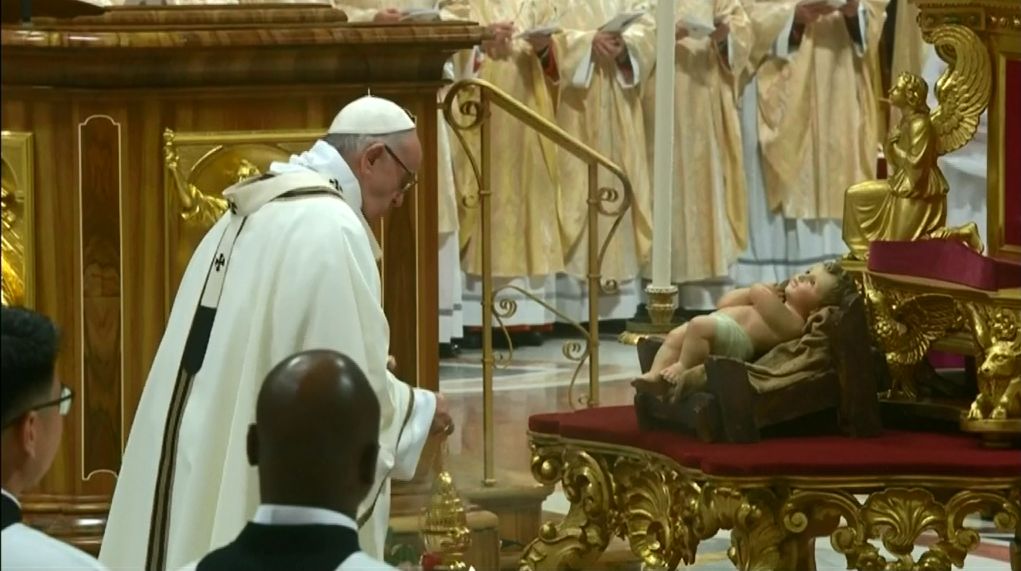 Ferenc pápa: Kevesen lakomáznak, sokaknak kenyerük sincsen