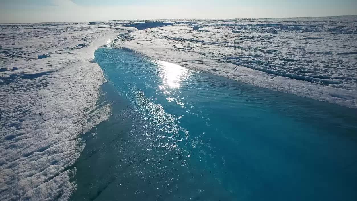 Aggasztó ütemben olvad Grönland jege