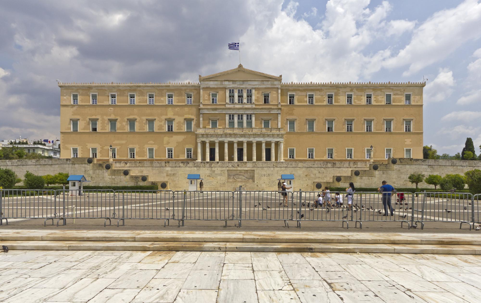 Görögország jóváhagyta a Macedóniával annak nevéről megkötött megállapodást