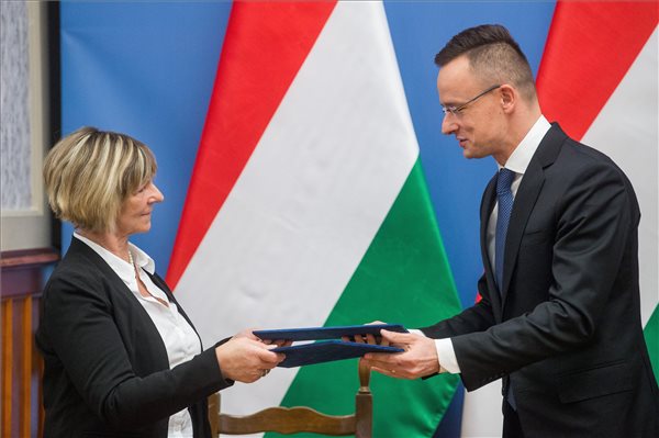 Szijjártó: Magyarország az új világgazdasági korszak egyik nyertese