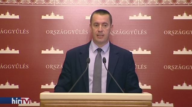 Sneider Tamás lemondását követeli a Jobbik képviselő-jelöltje