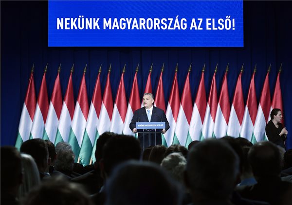 Orbán, a keresztény nemzetek bajnoka