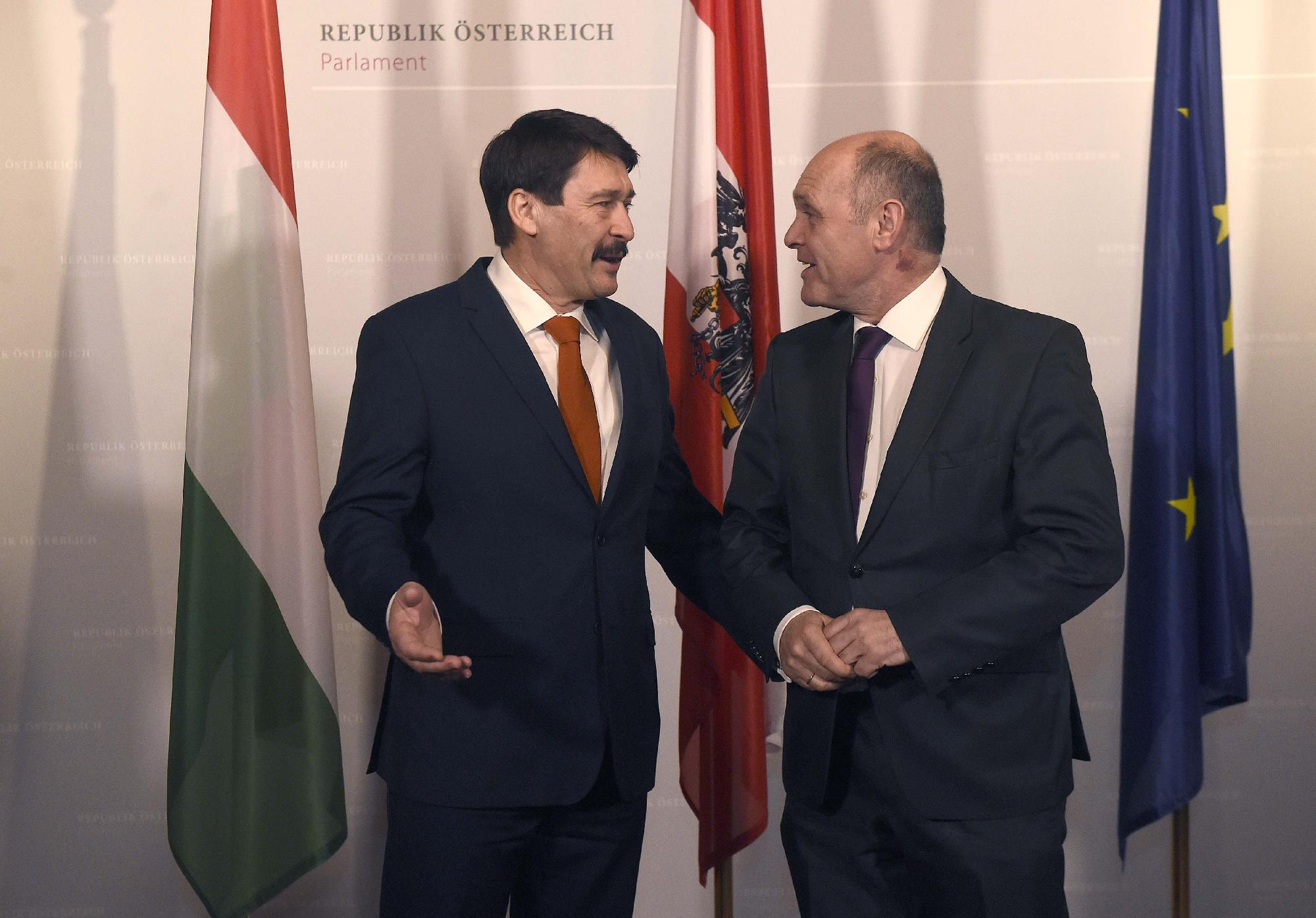 Áder: Dinamikusan erősödnek a magyar–osztrák gazdasági kapcsolatok