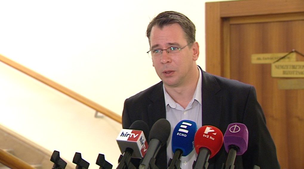 MSZP: nem ideológiai kérdés a Jobbikkal való együttműködés