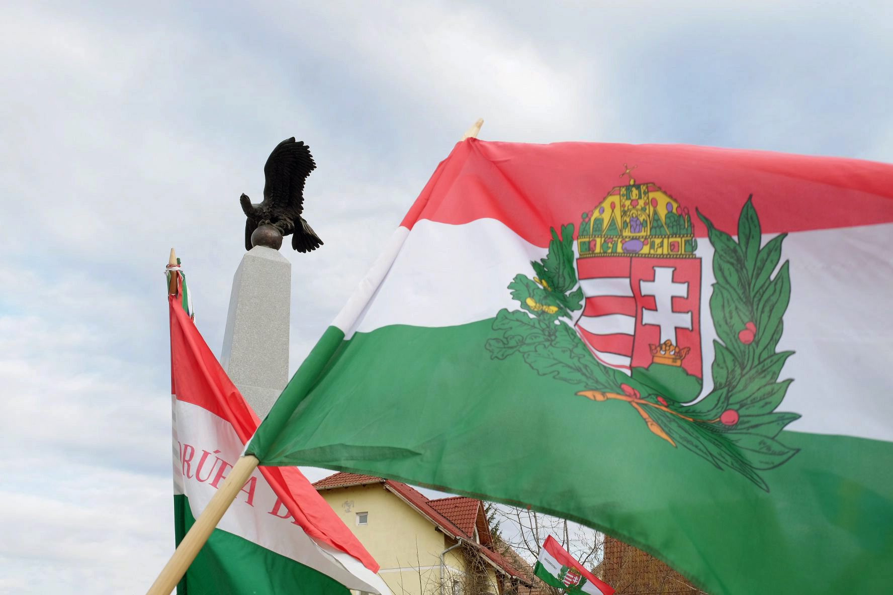 Ma van a magyar zászló és címer napja
