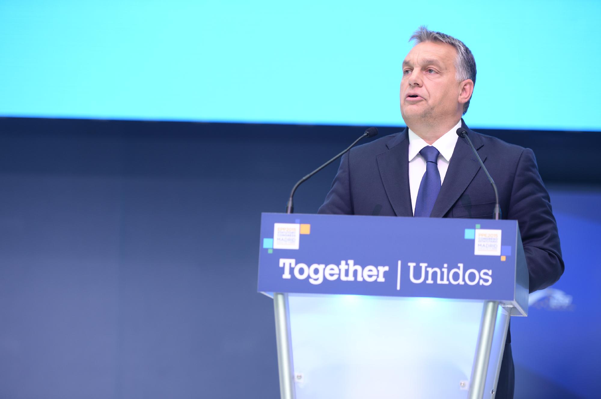 Orbán Viktor is részt vesz a Néppárt szerdai ülésén