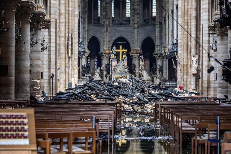 Összefogott a világ a Notre-Dame-ért