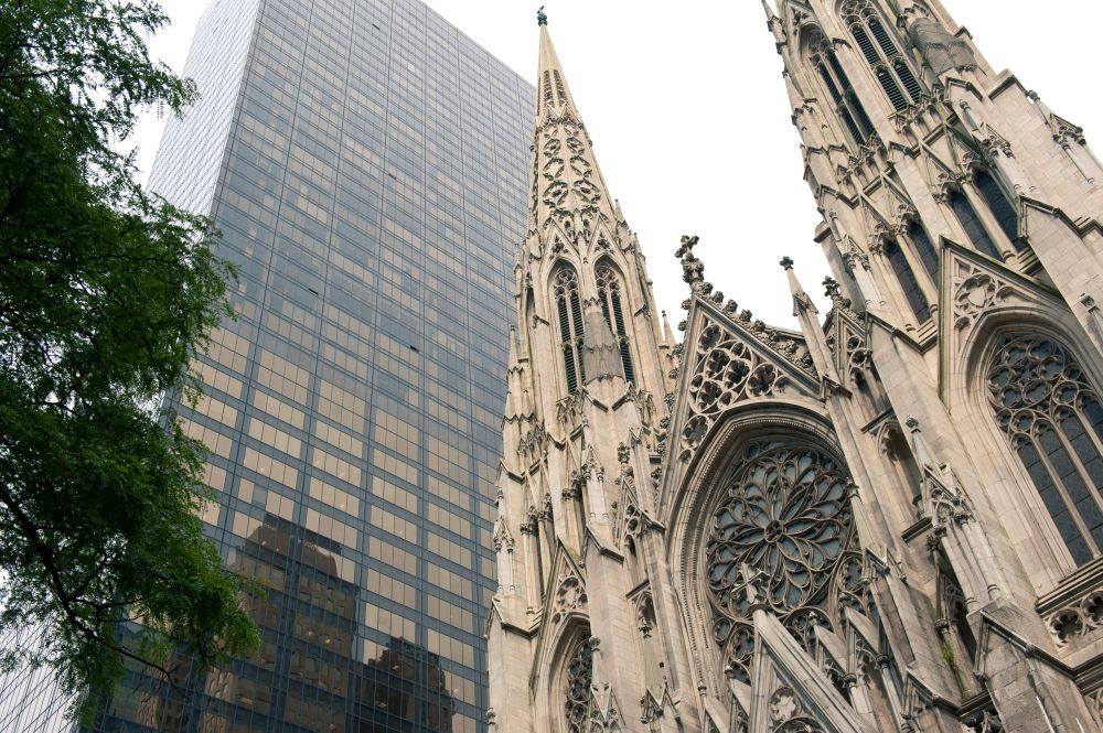 Benzinnel akart bemenni egy férfi a New York-i Szent Patrick katedrálisba 