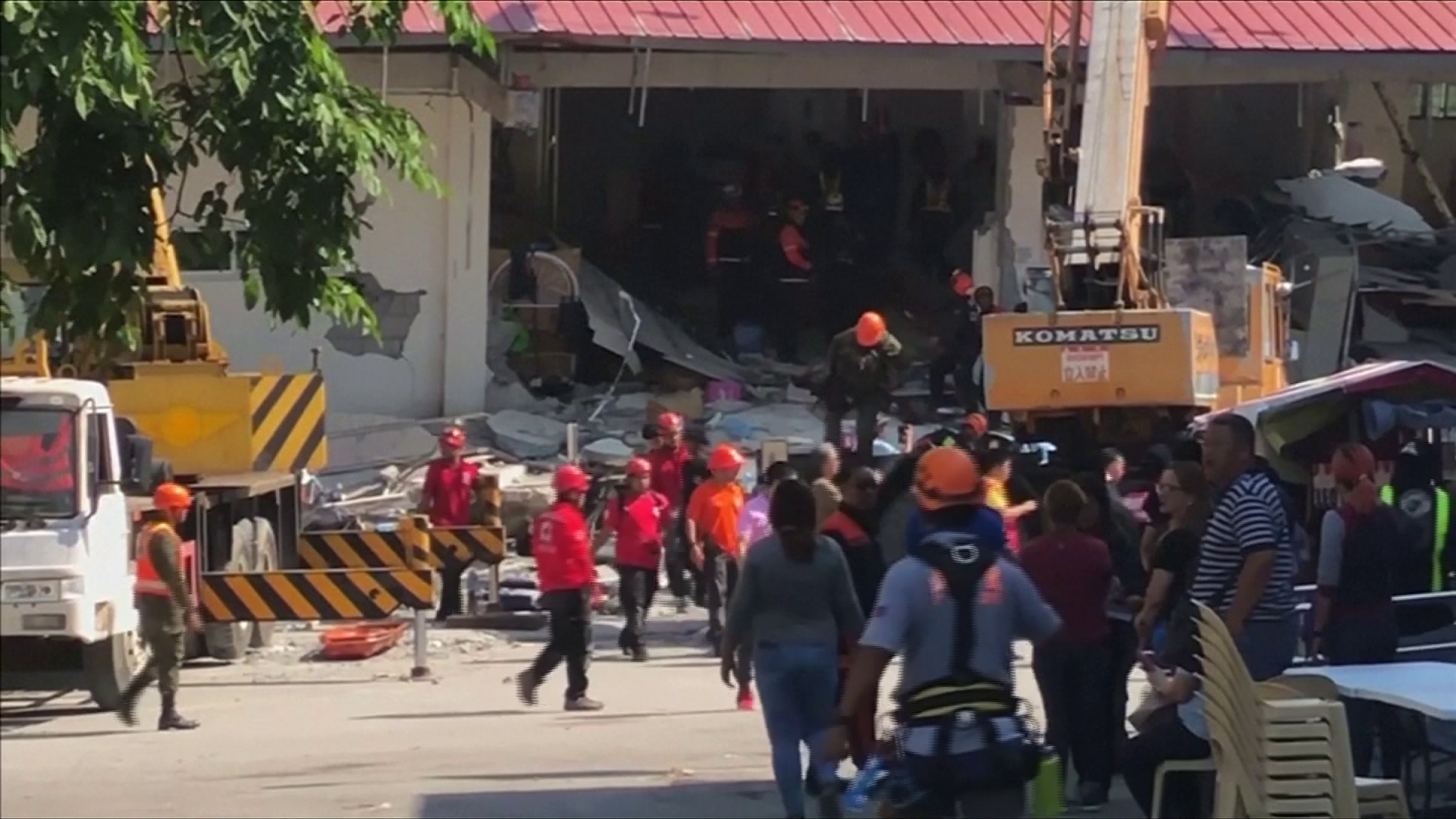 Földrengés a Fülöp-szigeteken: Tizenhatan életüket vesztették