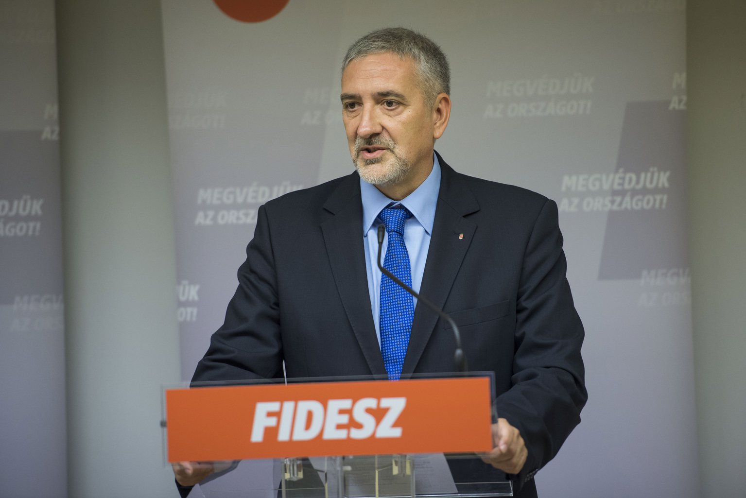 Fidesz: Igaz, hogy kétmillió migránskártyát osztott ki az Európai Bizottság?