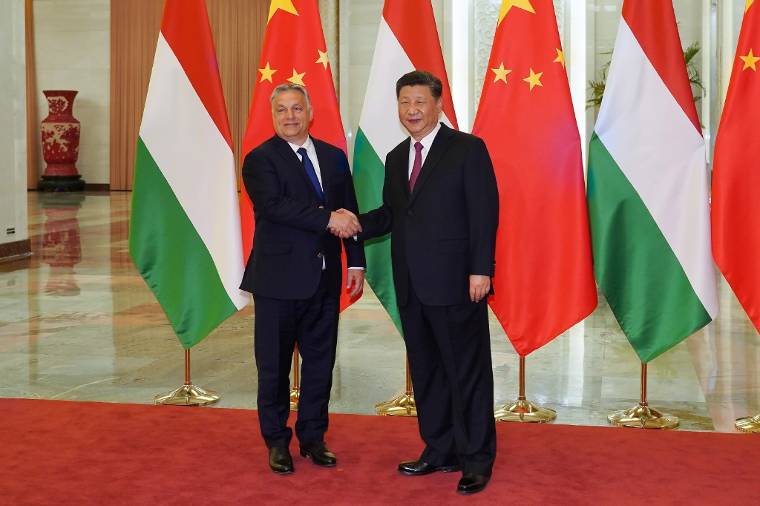 Orbán Viktor: Magyarország kész az európai-kínai kapcsolatok fejlesztésének előmozdítására