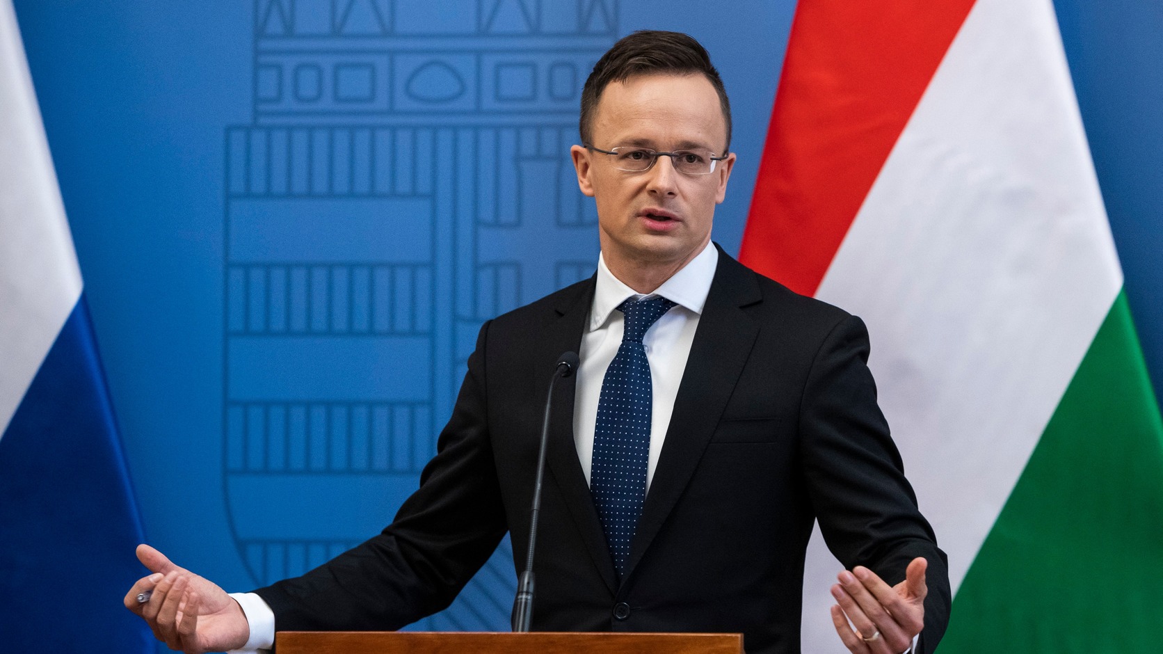 Szijjártó Péter: Magyarország az Egyesült Államokhoz hasonlóan megvédi határait
