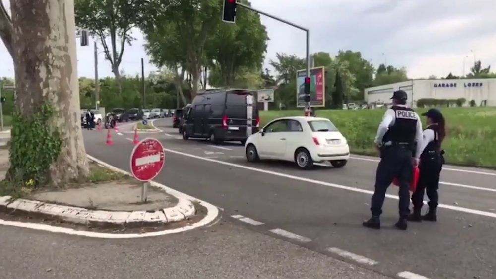 Őrizetbe vették a franciaországi fegyveres túszejtőt