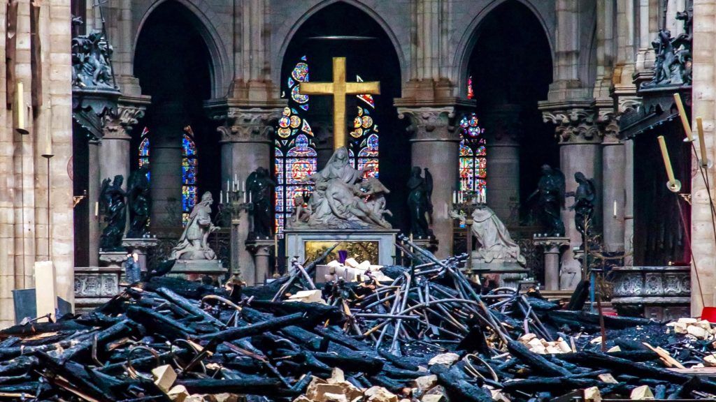 A francia képviselőház elfogadta a Notre-Dame helyreállításáról szóló törvényt