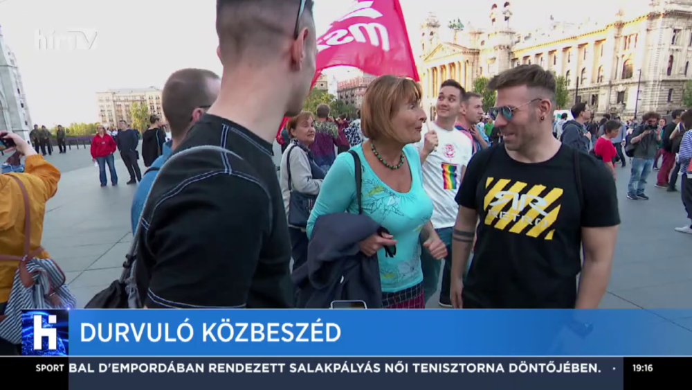 Eldurvuló közbeszéd a Kossuth-téri tüntetésen