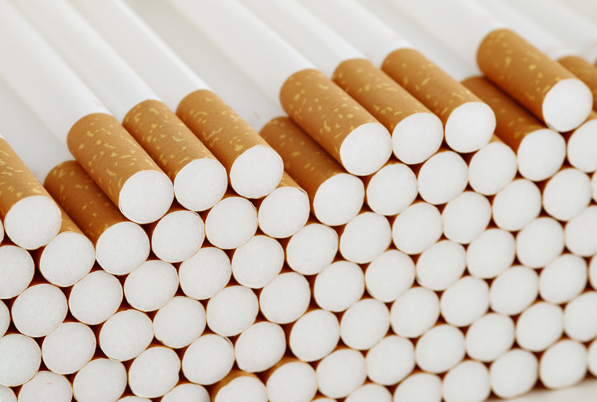 Több mint félmilliárd forint értékű csempészett cigarettát foglalt le a NAV