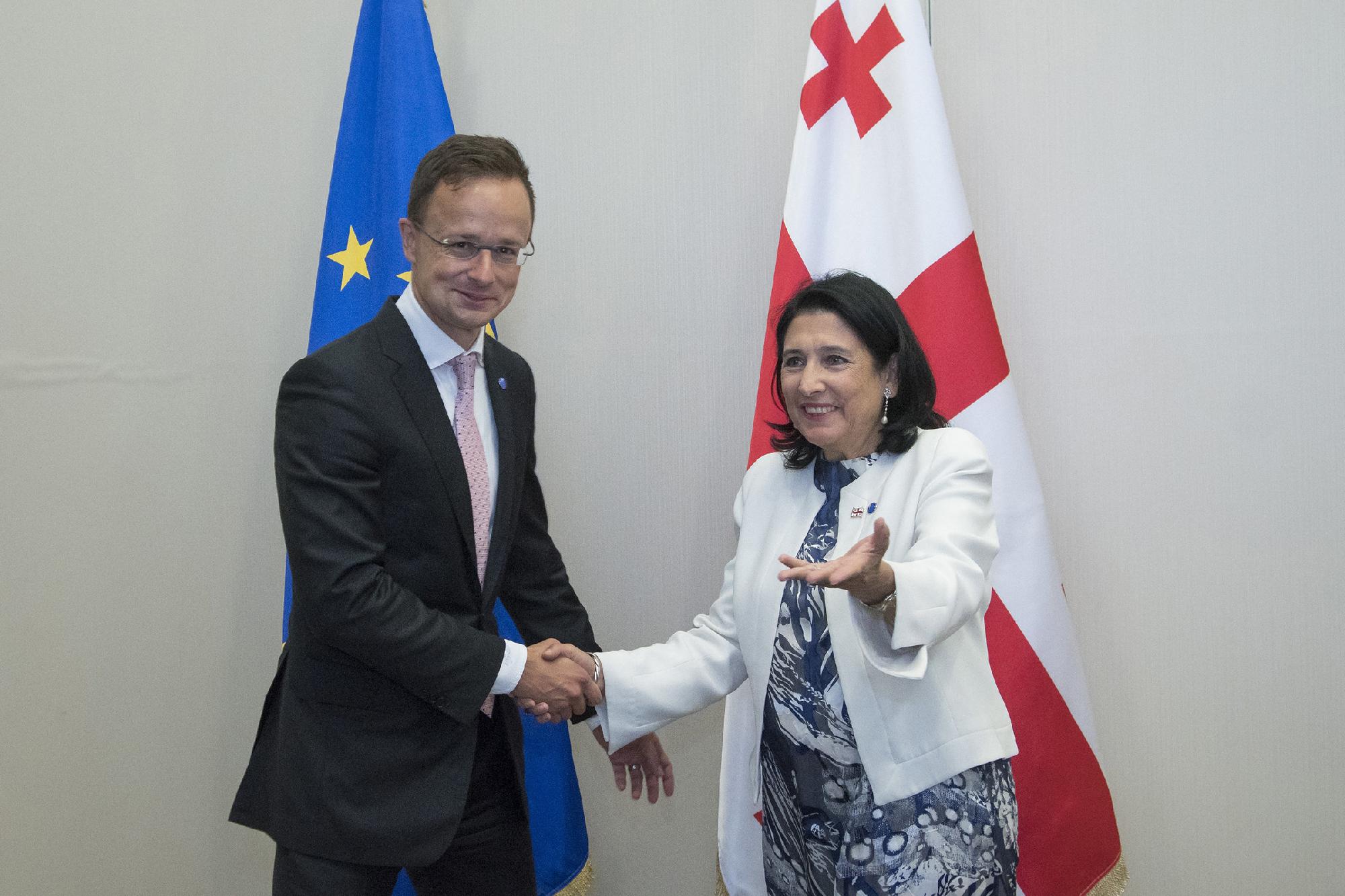 Magyarország segítséget nyújt Georgiának az EU-hoz és a NATO-hoz való közeledéséhez